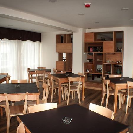 Madero Aysen Aparthotel Coyhaique Exterior photo